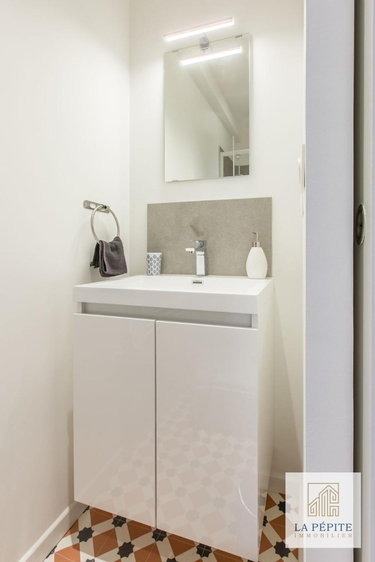 Residence Poterne 瓦朗西纳 外观 照片
